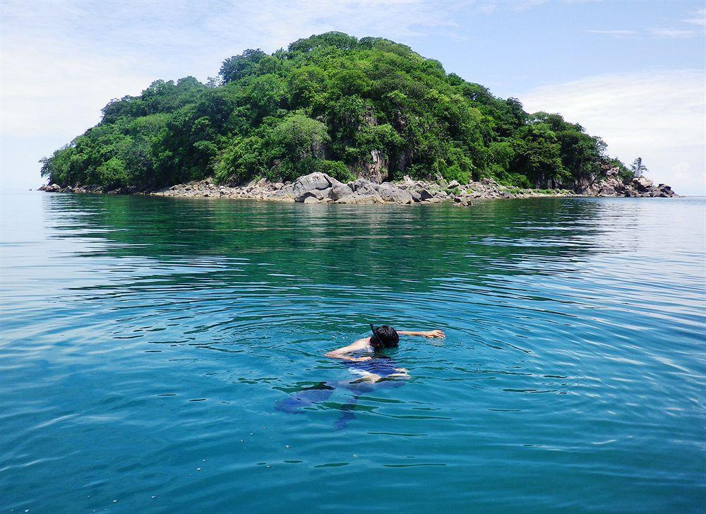 Blue Zebra Island Lodge Senga Екстер'єр фото