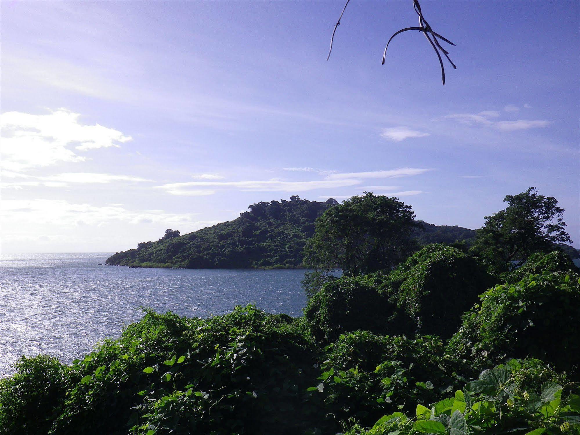 Blue Zebra Island Lodge Senga Екстер'єр фото